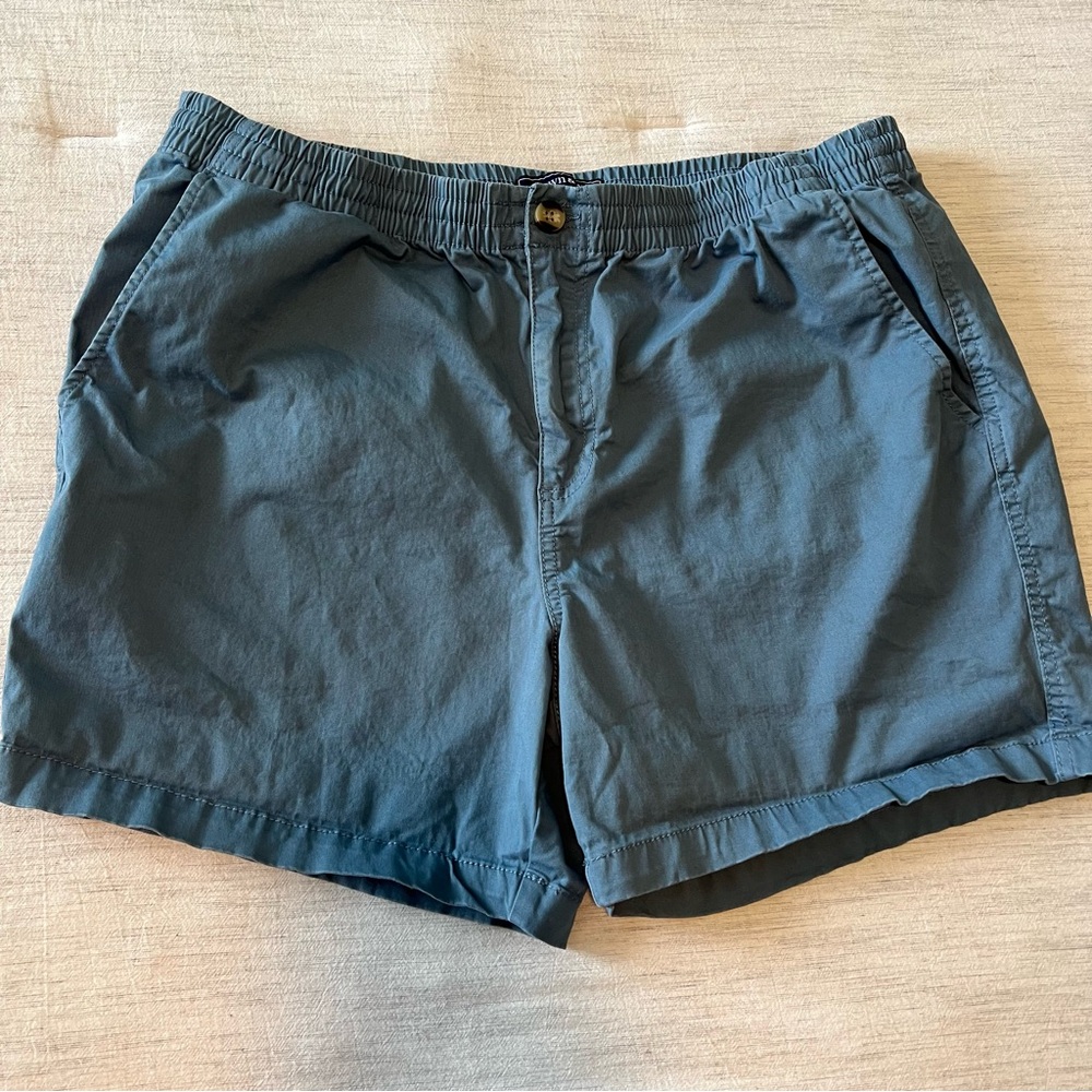 Men’s Crown and Ivy Large Blue Shorts Draw String